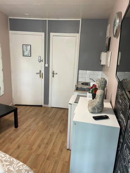 Studio Montsouris Париж Екстериор снимка